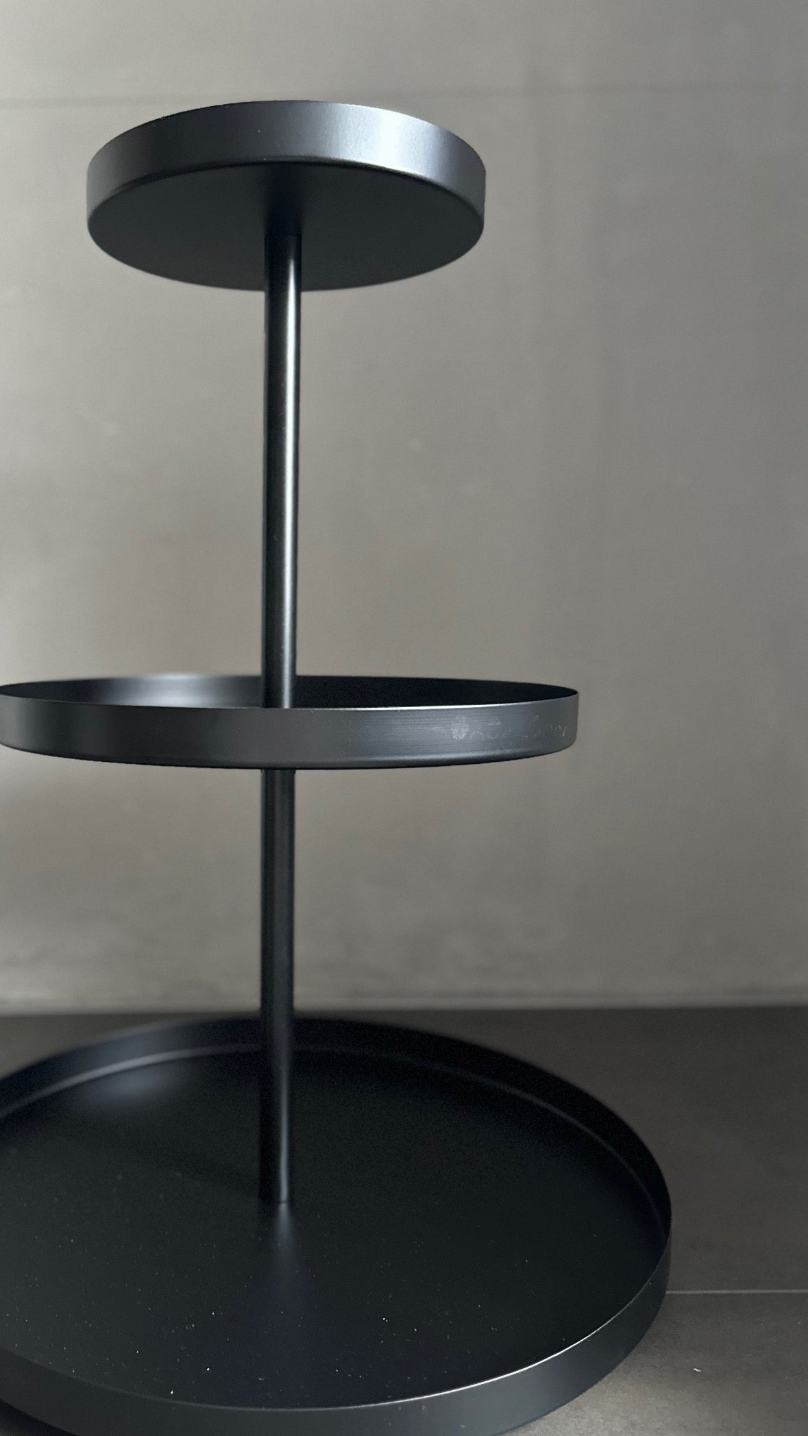 Cake stand