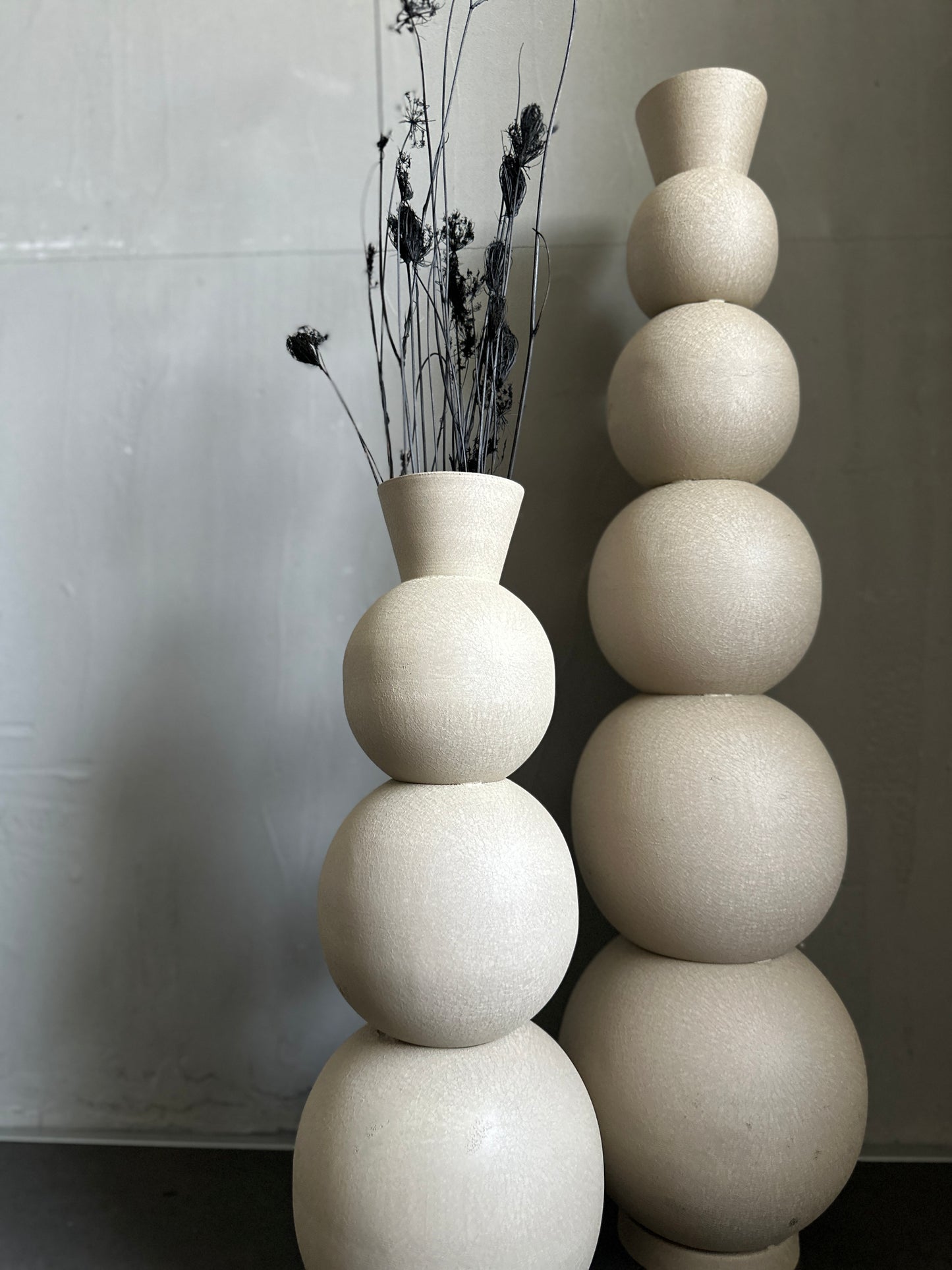 b a l l s. vase
