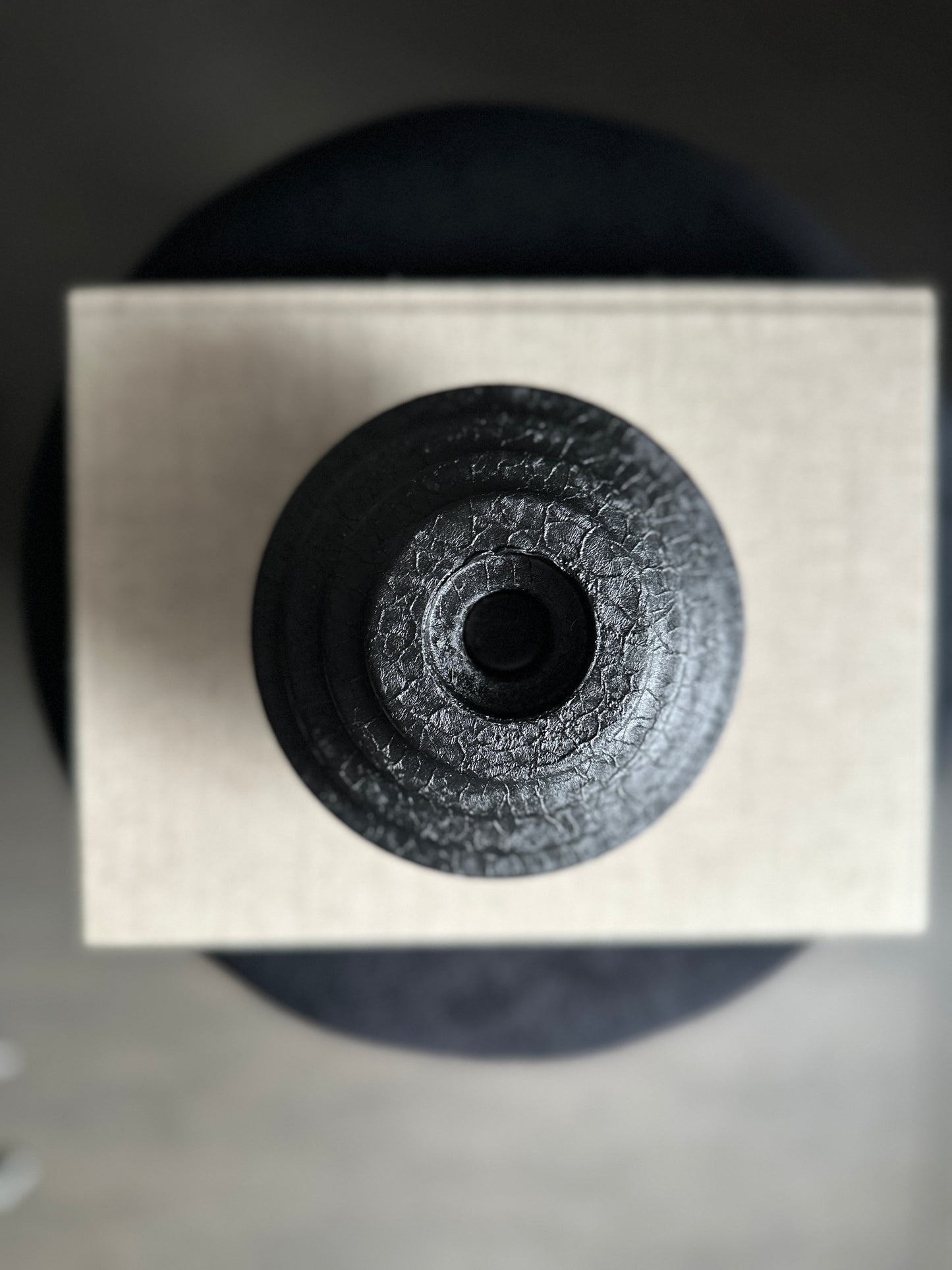 Candle plate -metal black