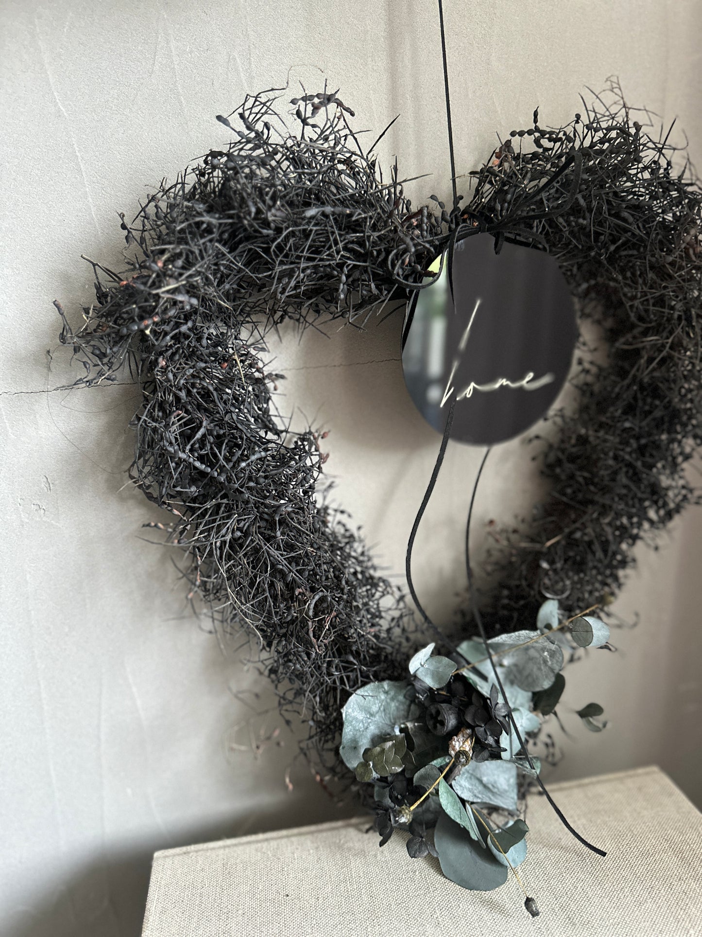 Wooden bead hoop black