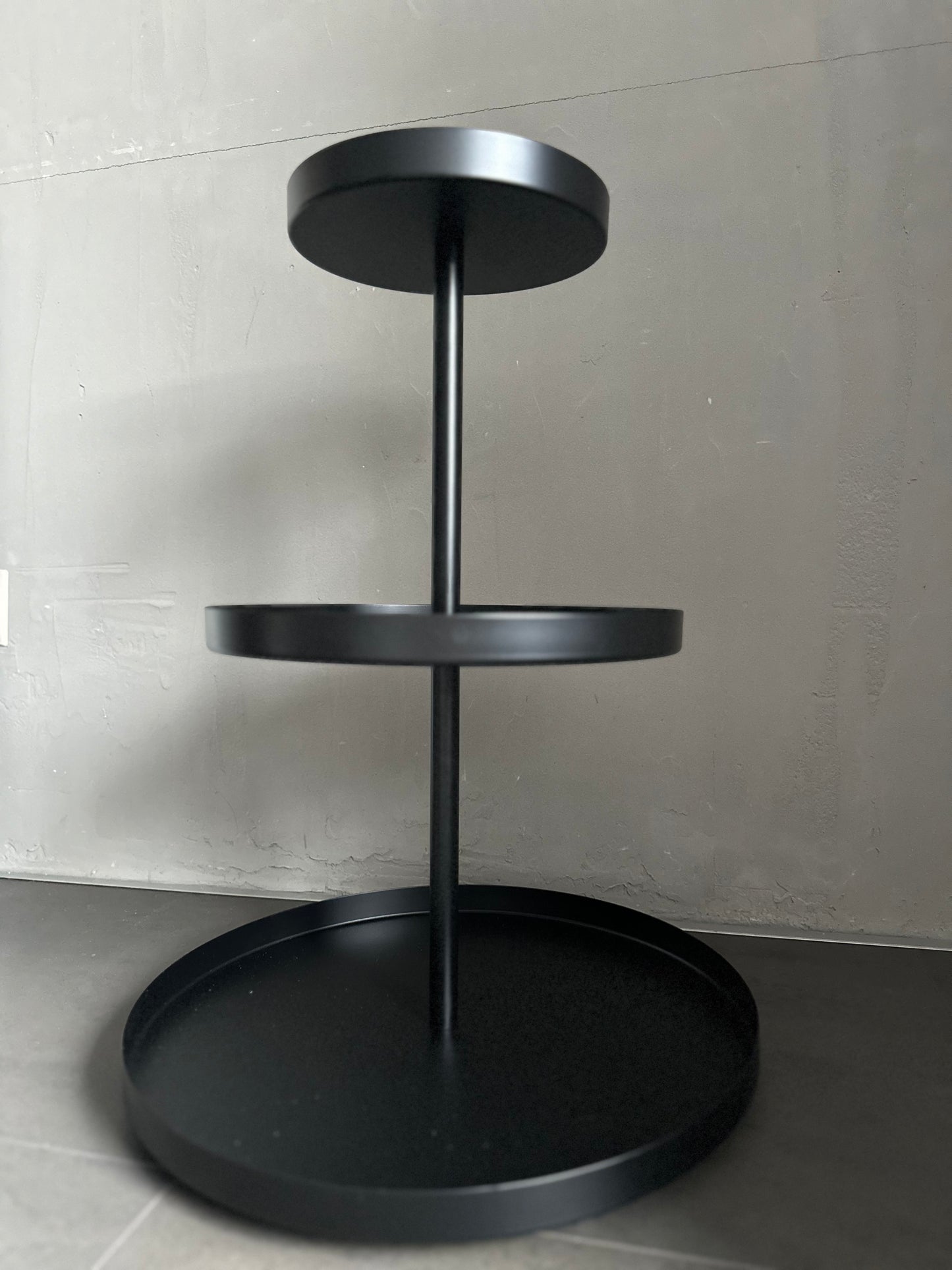 Cake stand