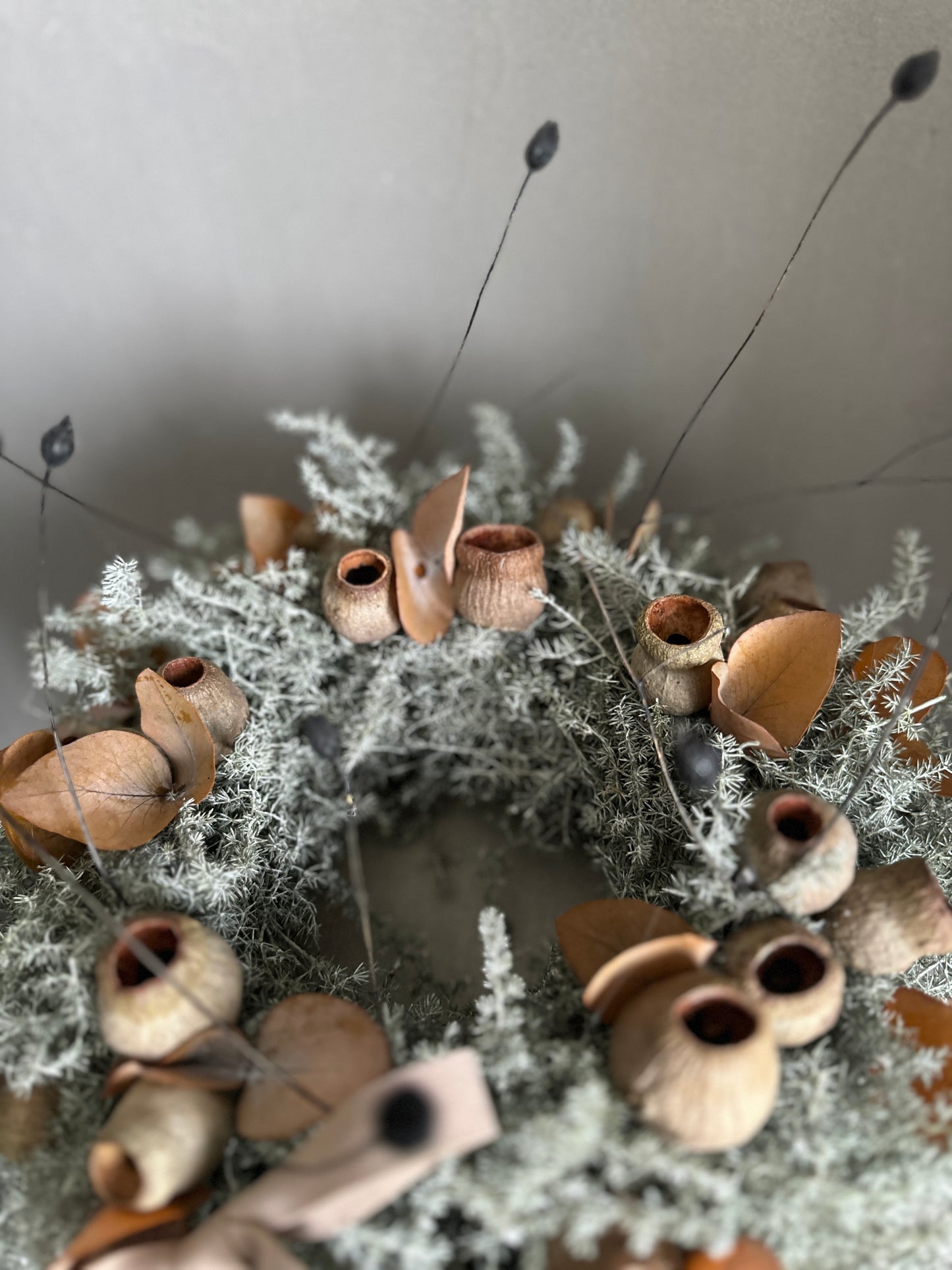 Home wreath white