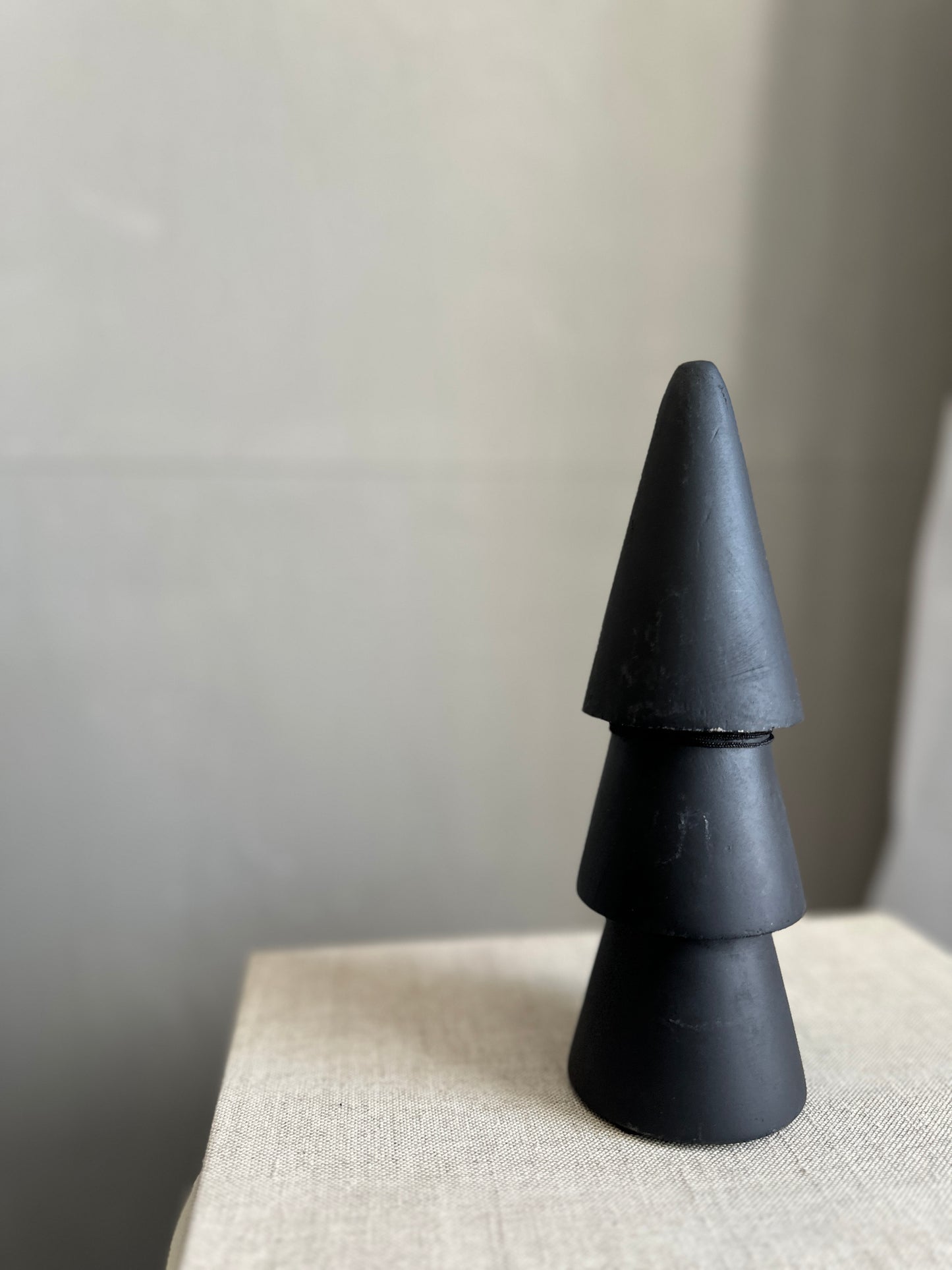 c h r i s t m a s.  tree