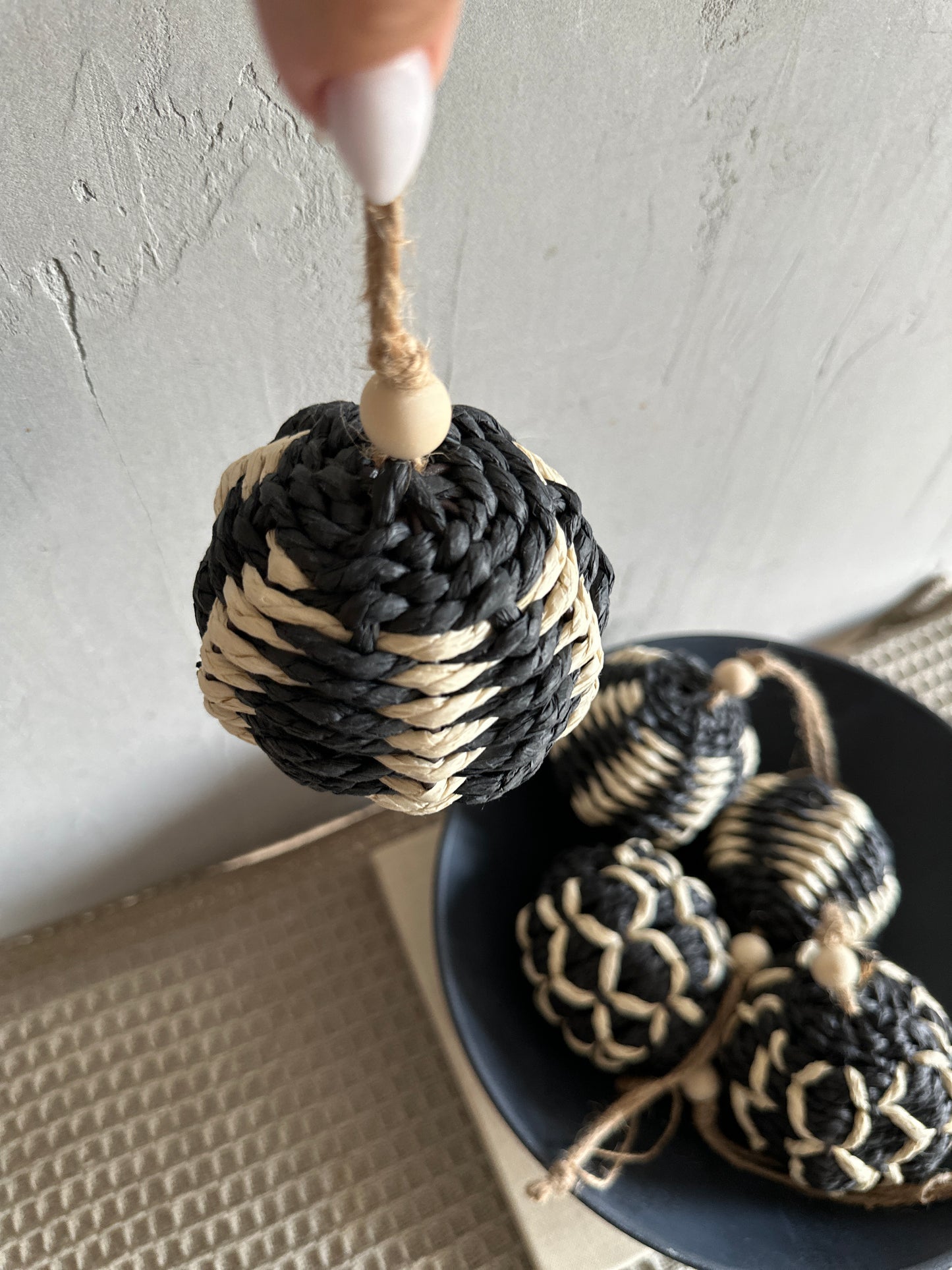 natural   -black christmas