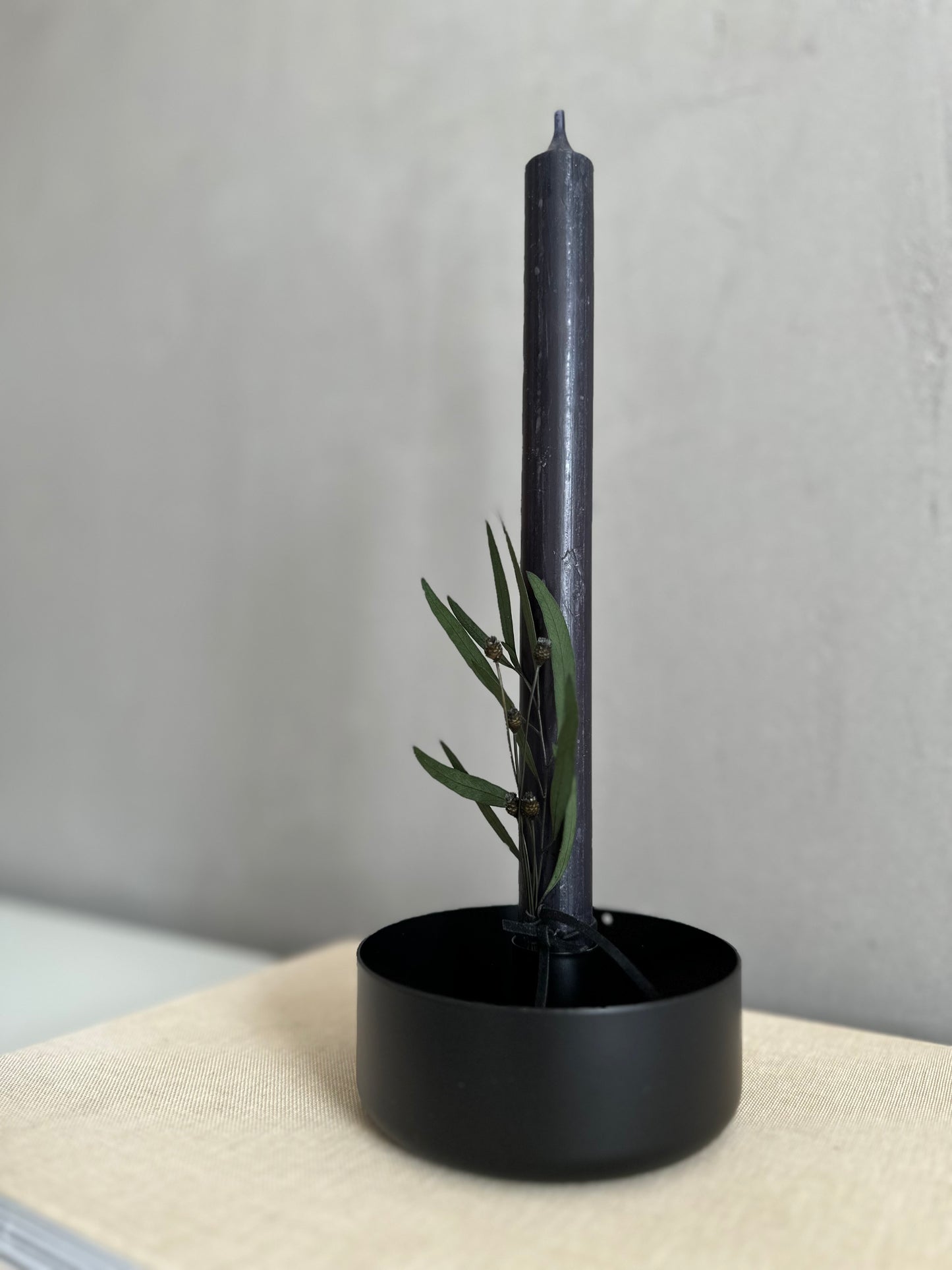 Candlestick _ black with candle and dried flowers