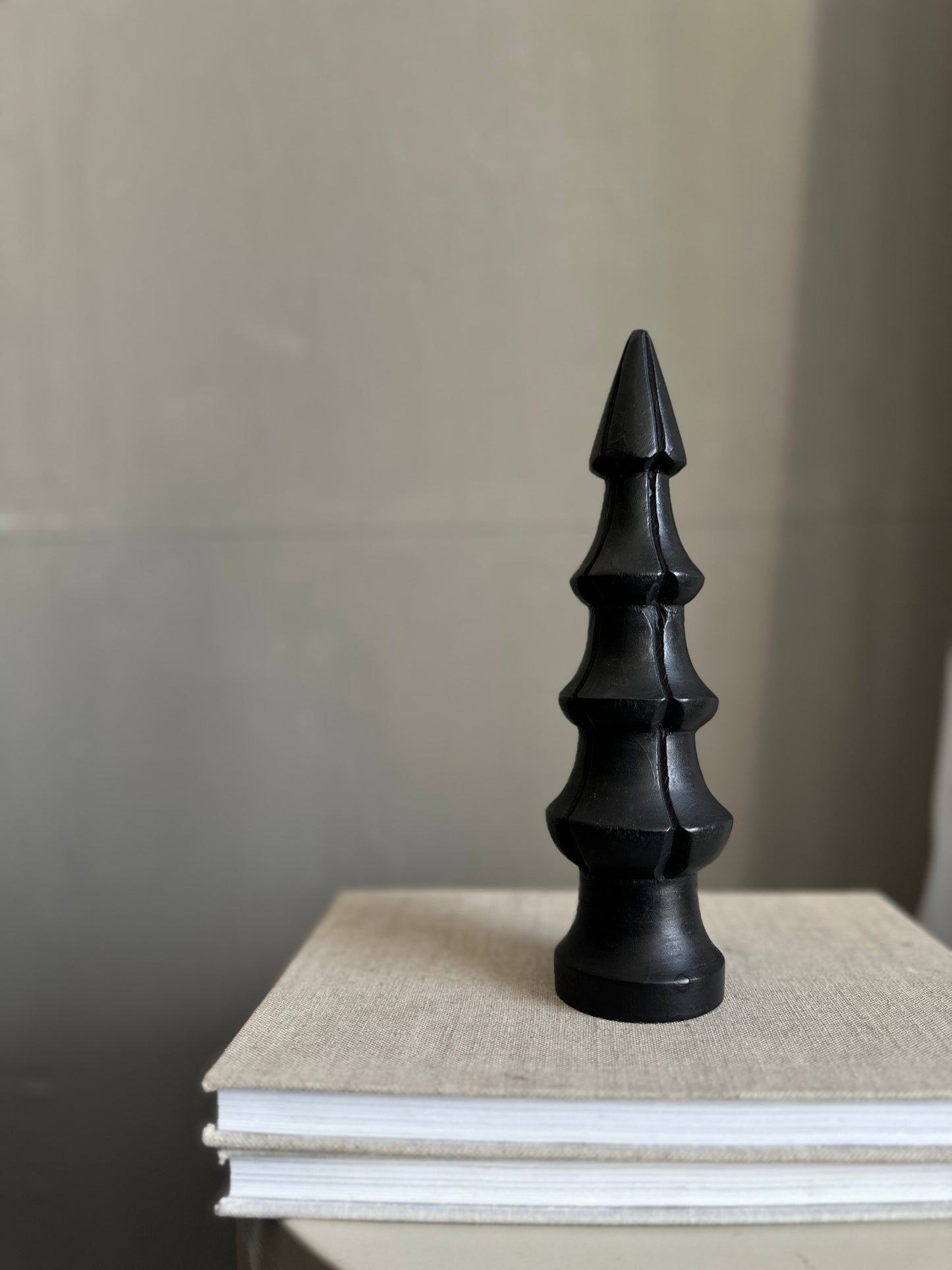 c h r i s t m a s.  tree