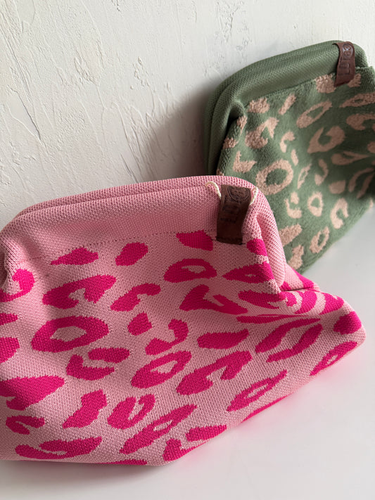 l e o | clutch