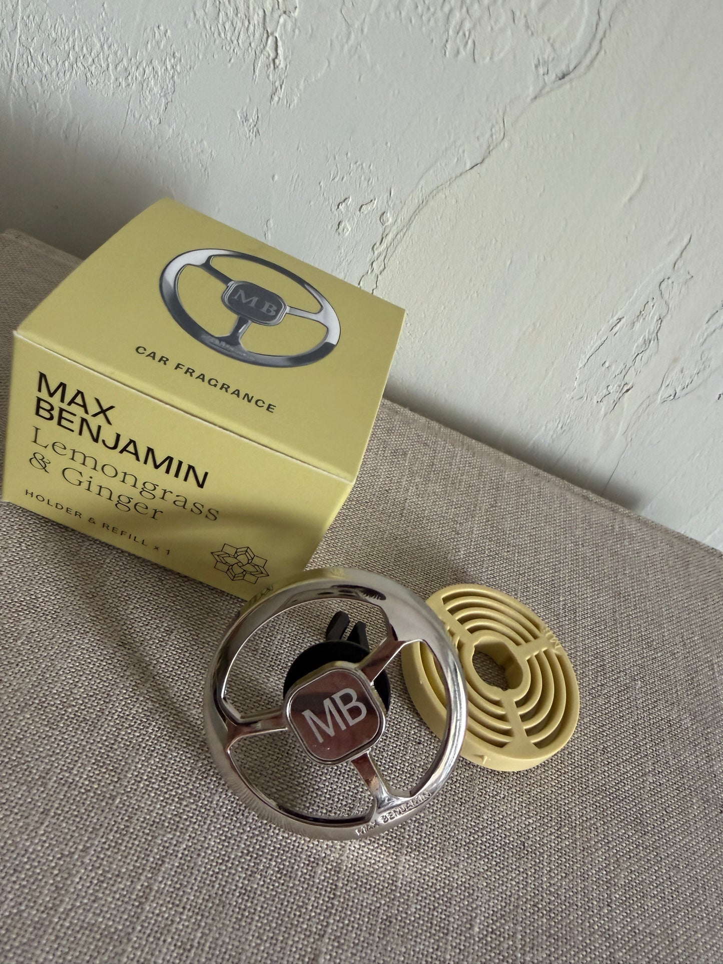 c a r | fragrance