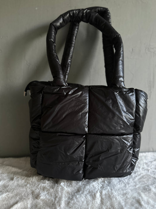 bag-   down black