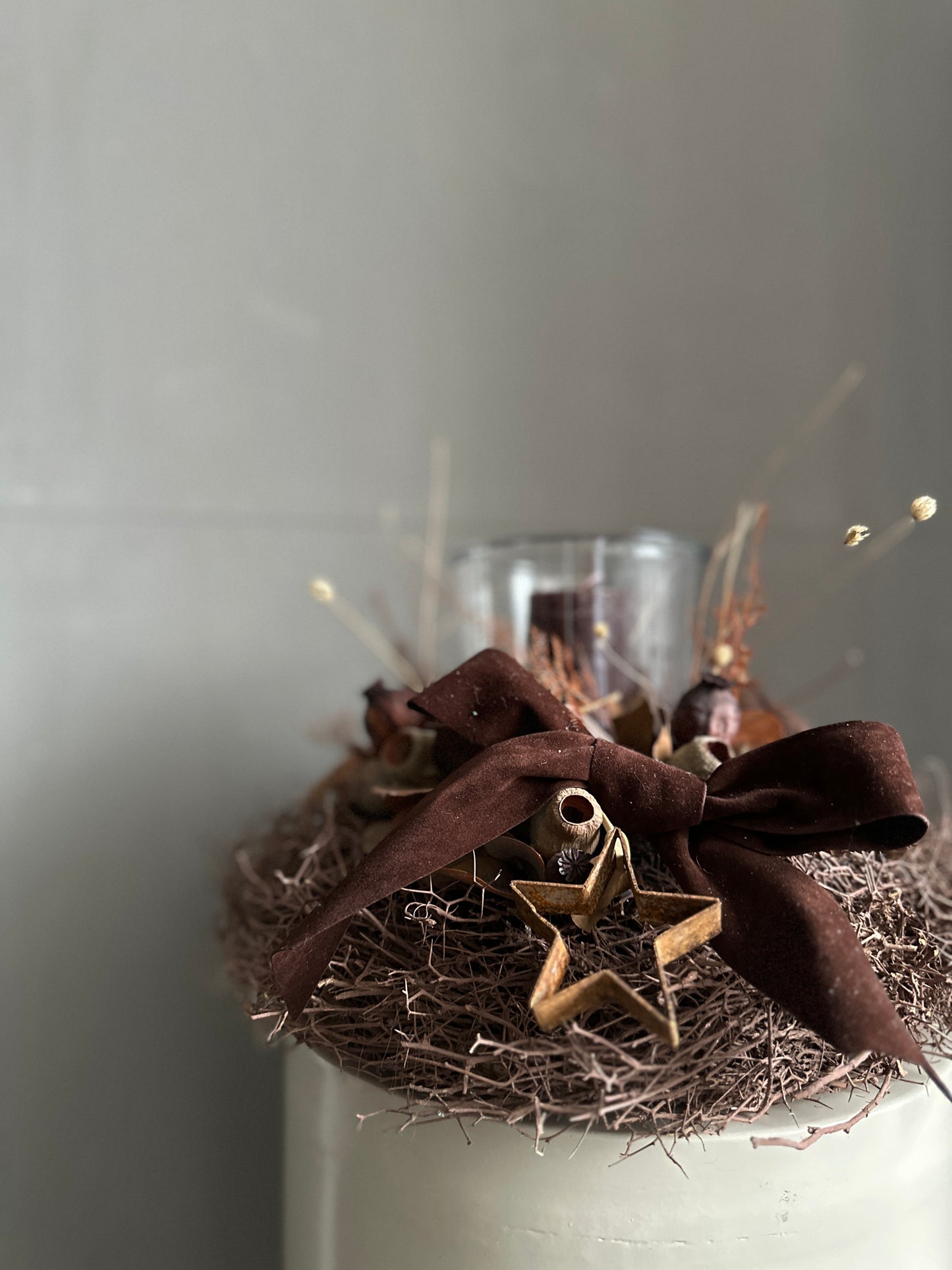 b r o w n. Advent- light