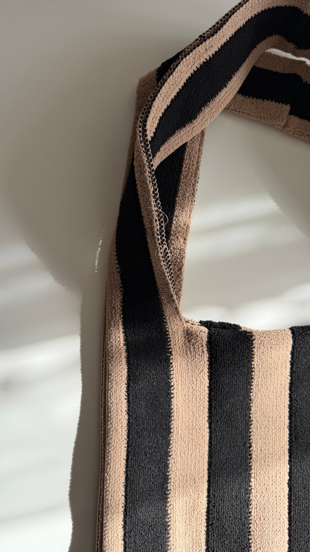 s h o p p e r. stripes