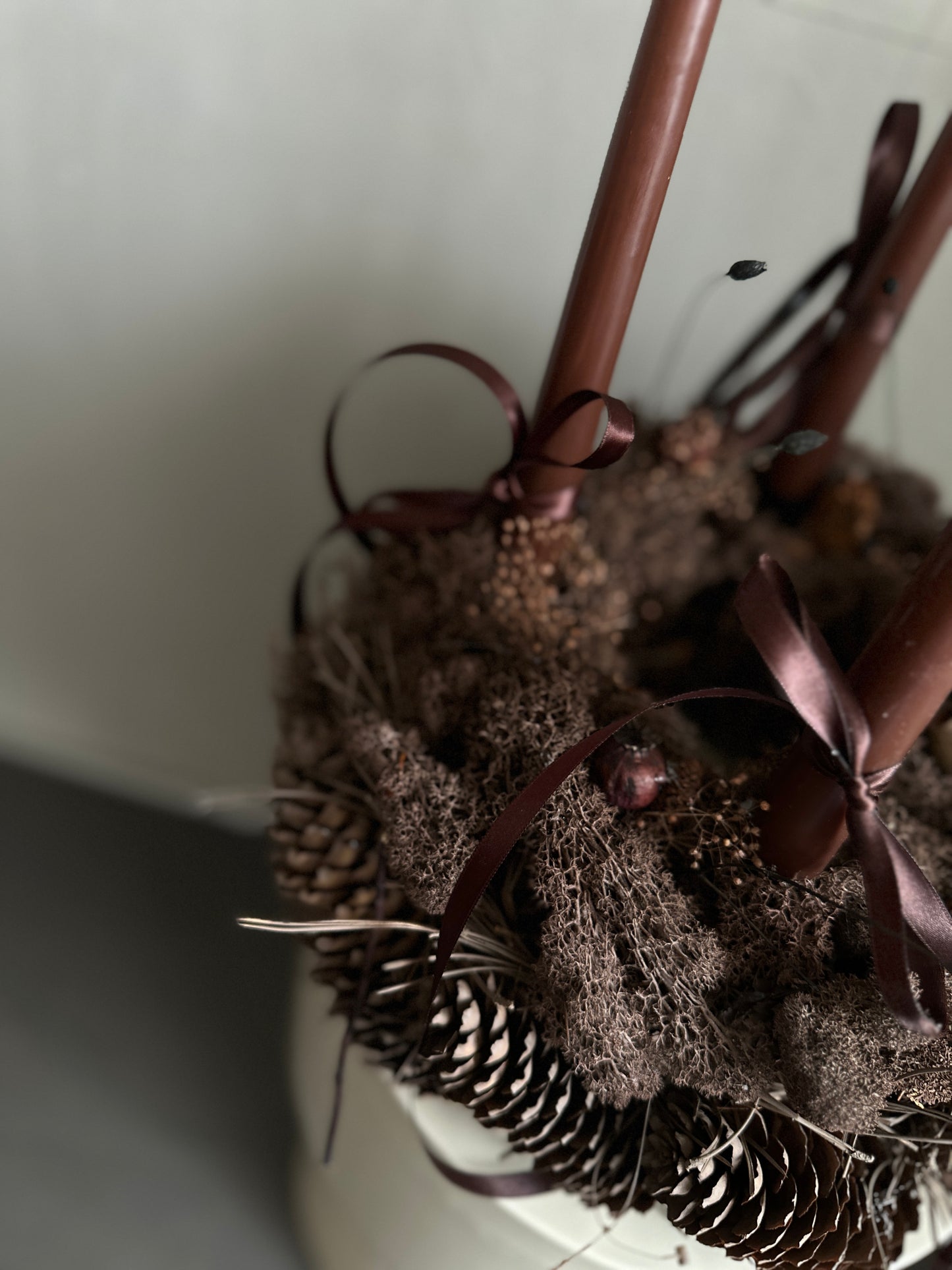 a l l.   b r o w n.  -Advent | light