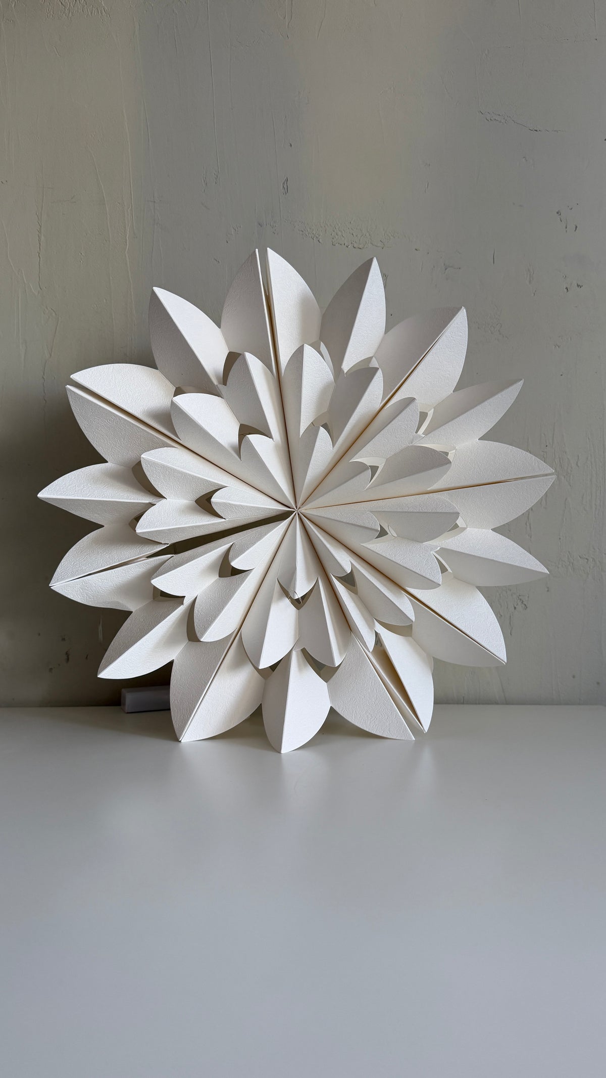 white.  sparkle | star