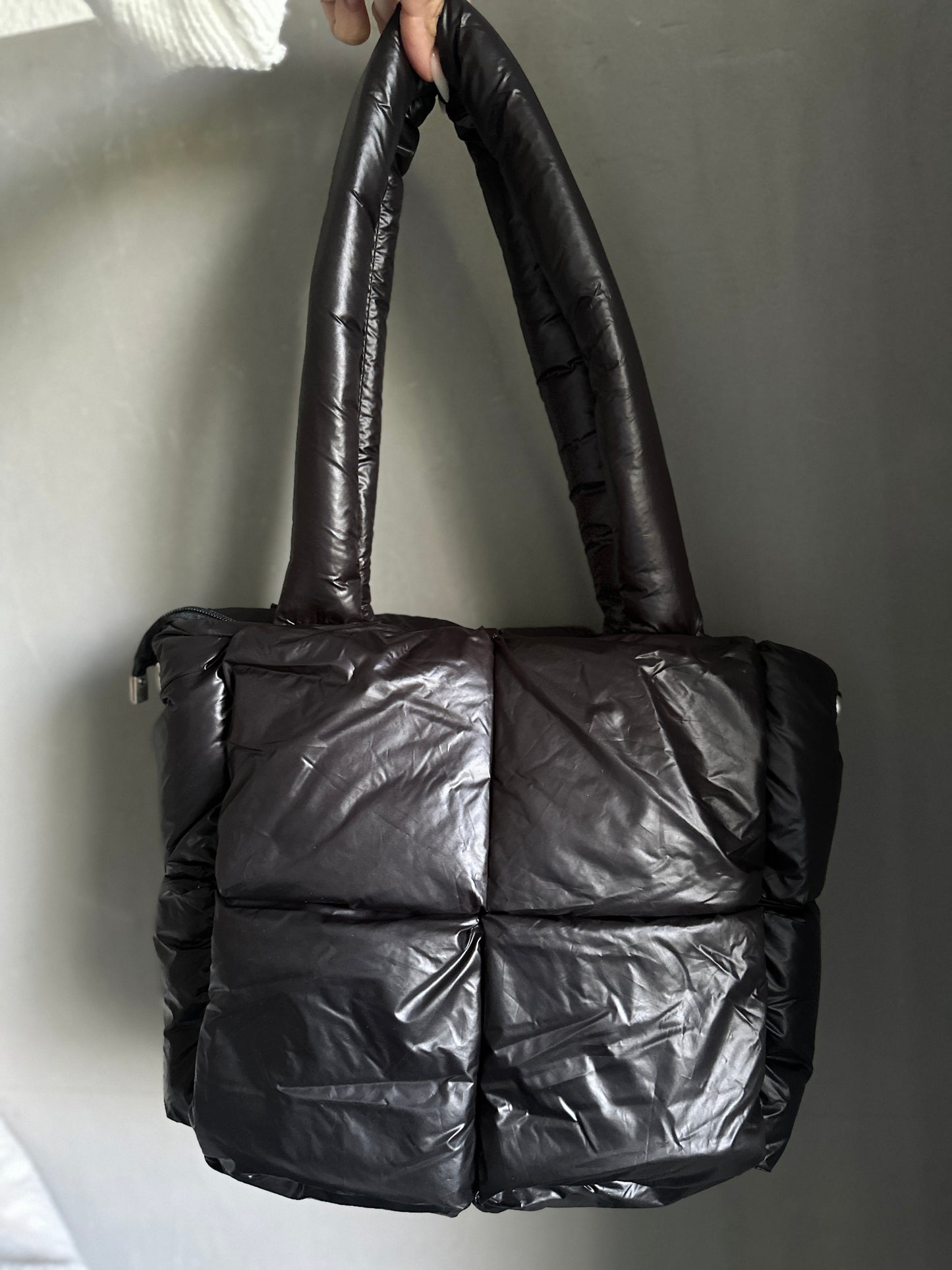 bag-   down black
