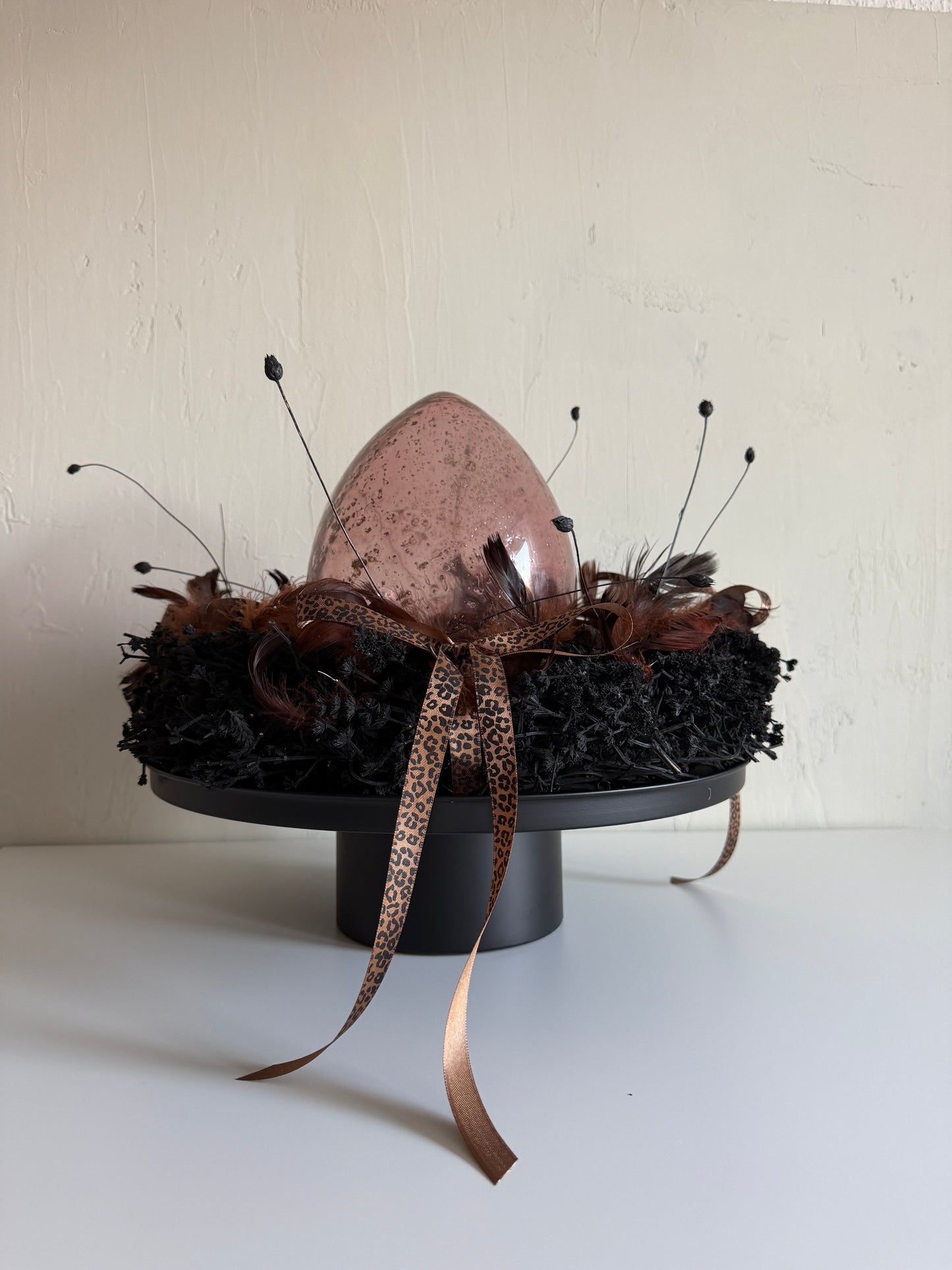 Candlestick white with dried flowers