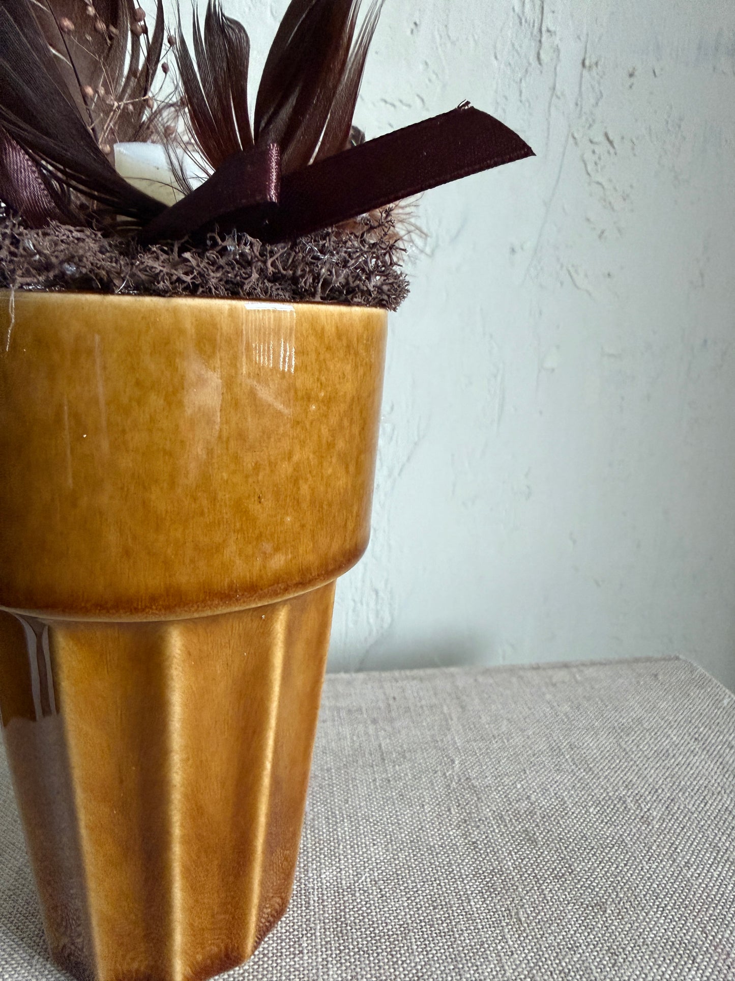 m u g. gift | brown