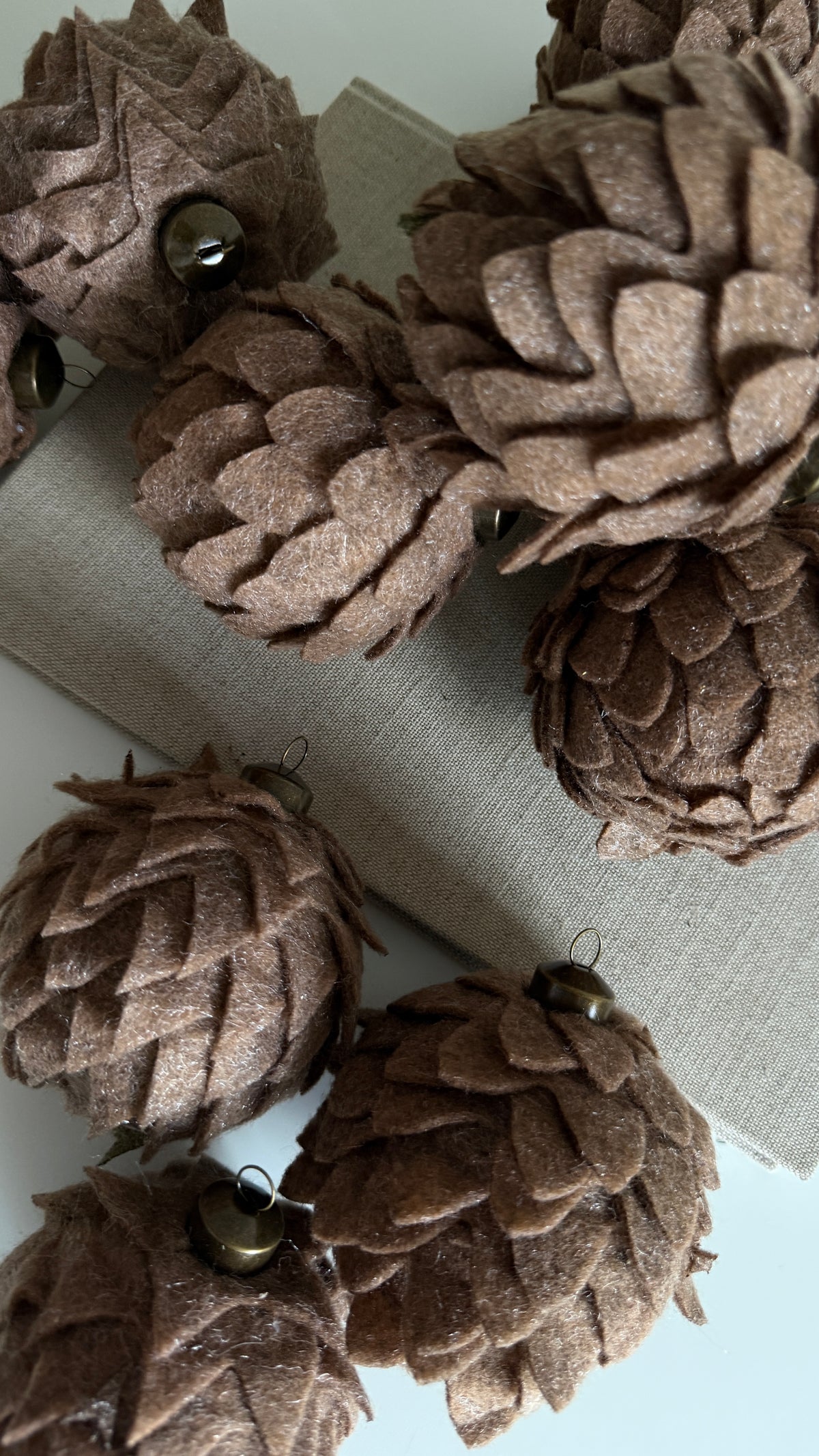 christmas | b a l l.    brown