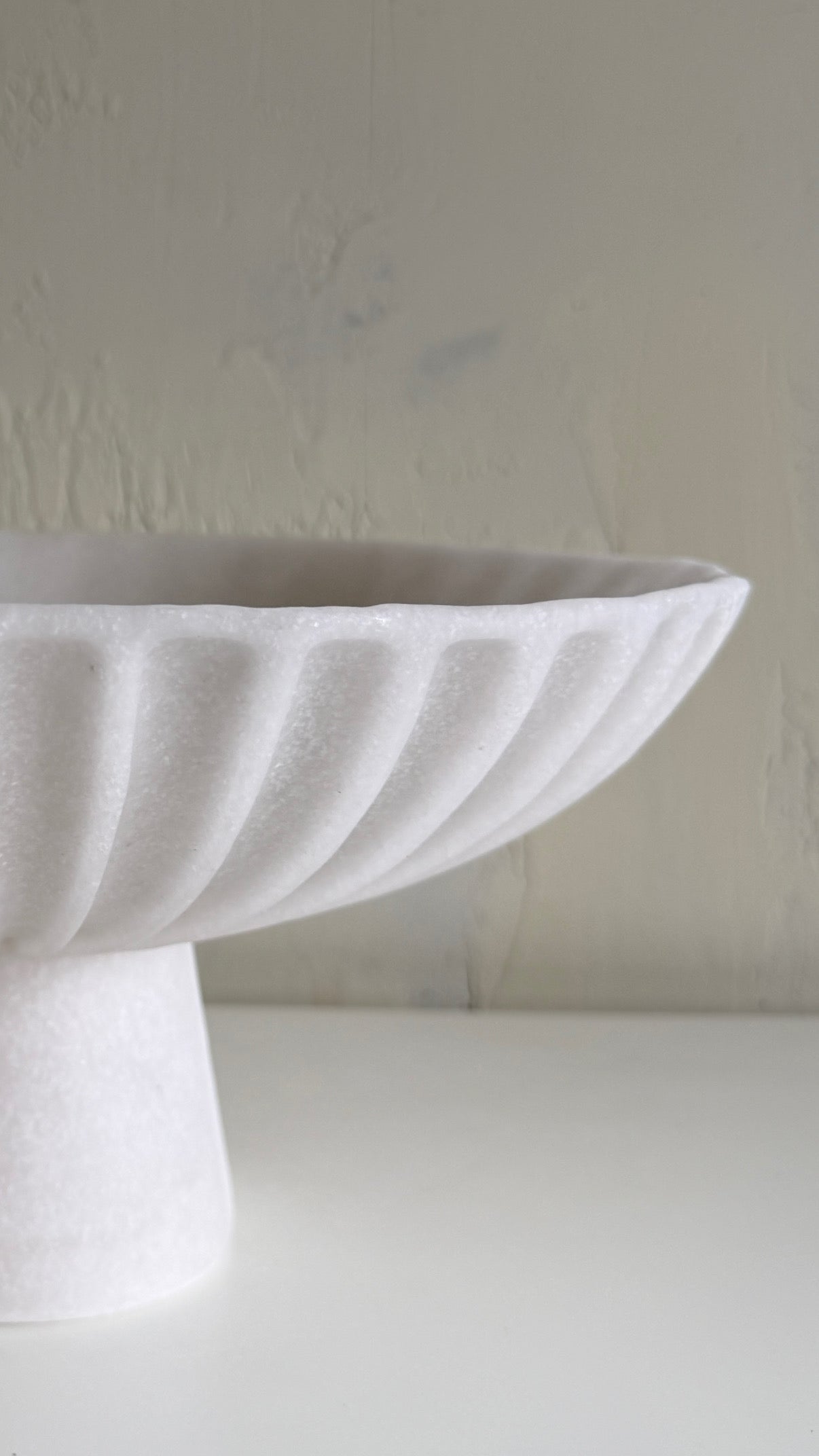 Candlestick white with dried flowers