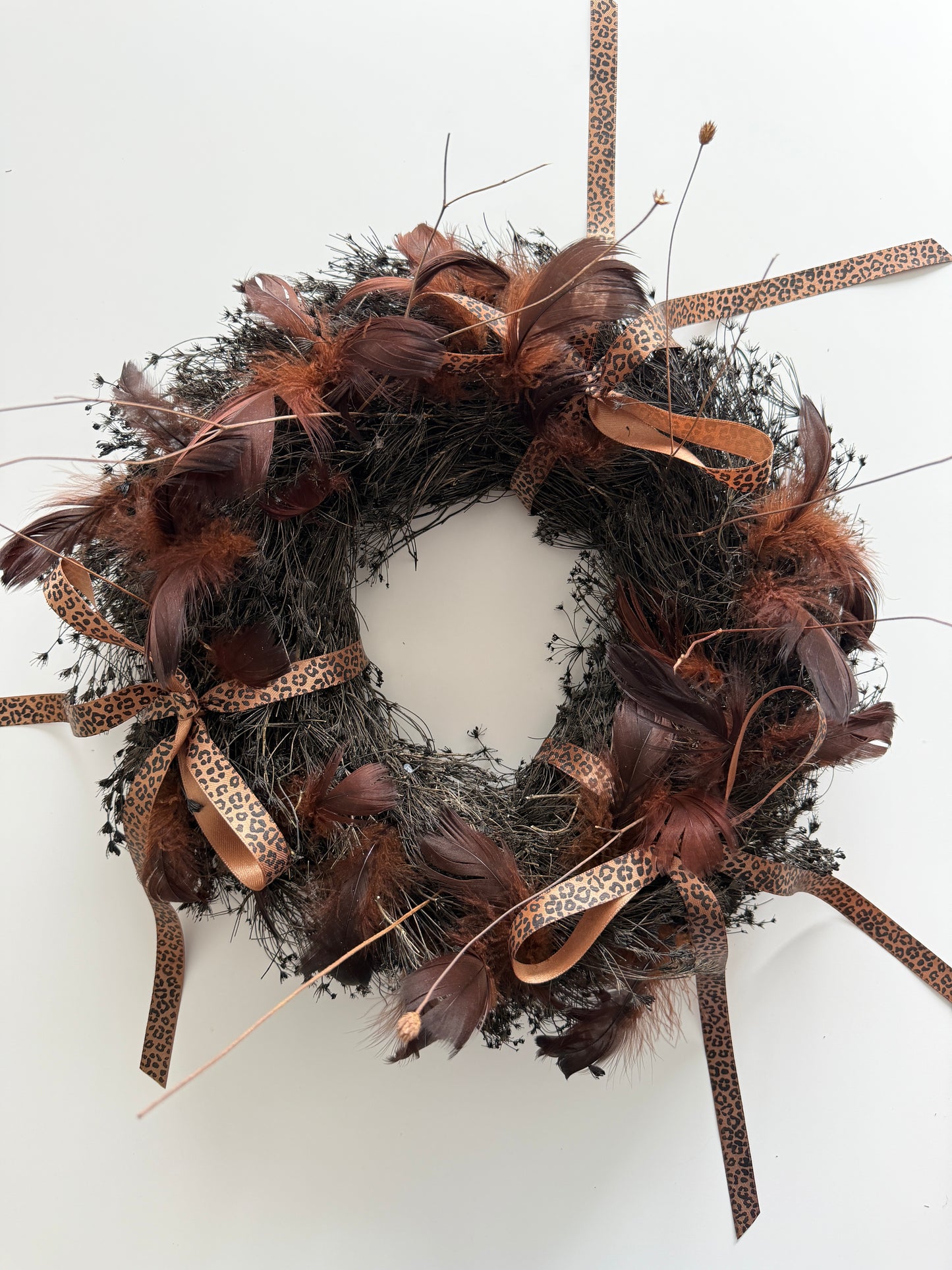 Candlestick white with dried flowers