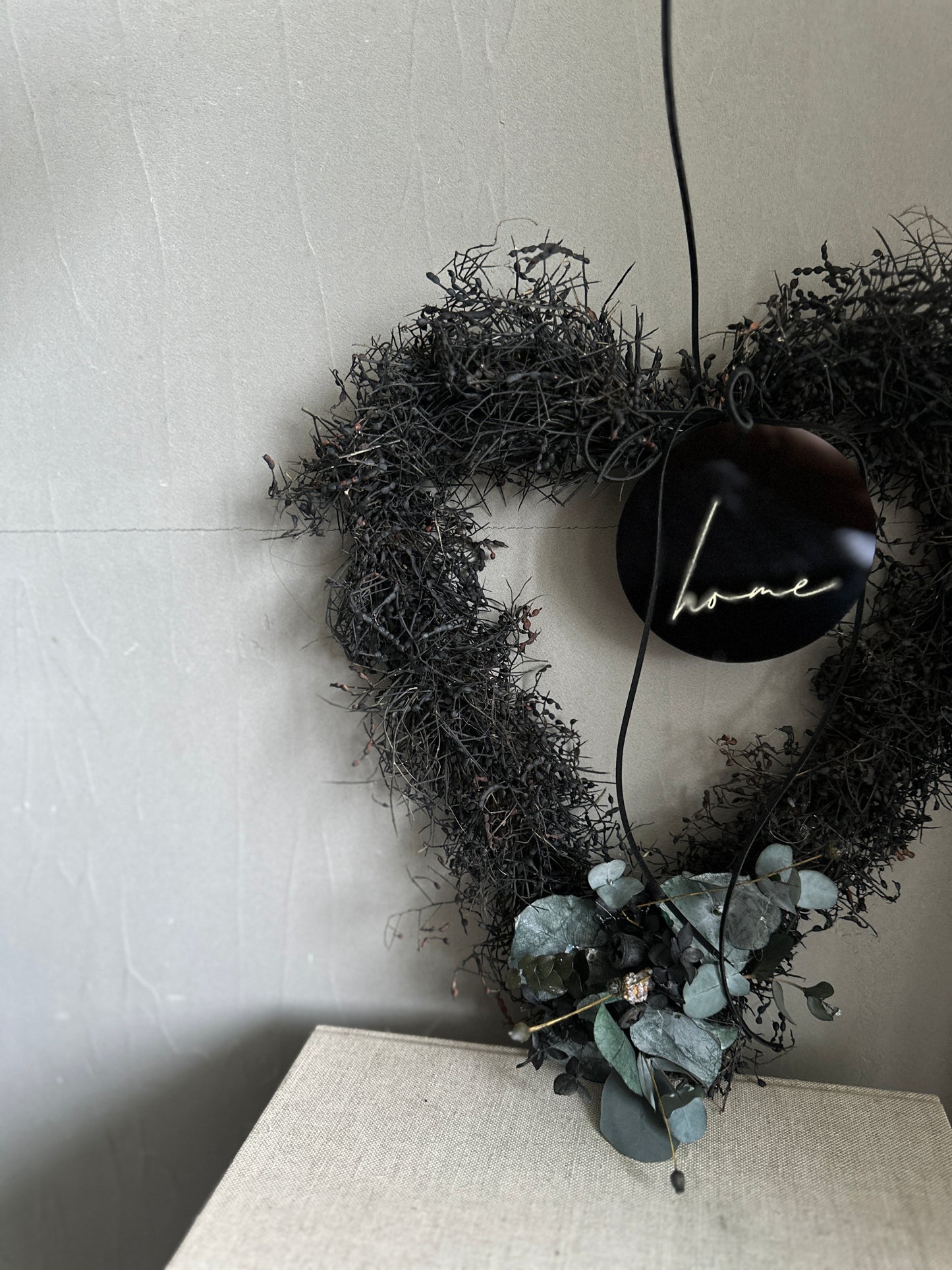 Wooden bead hoop black