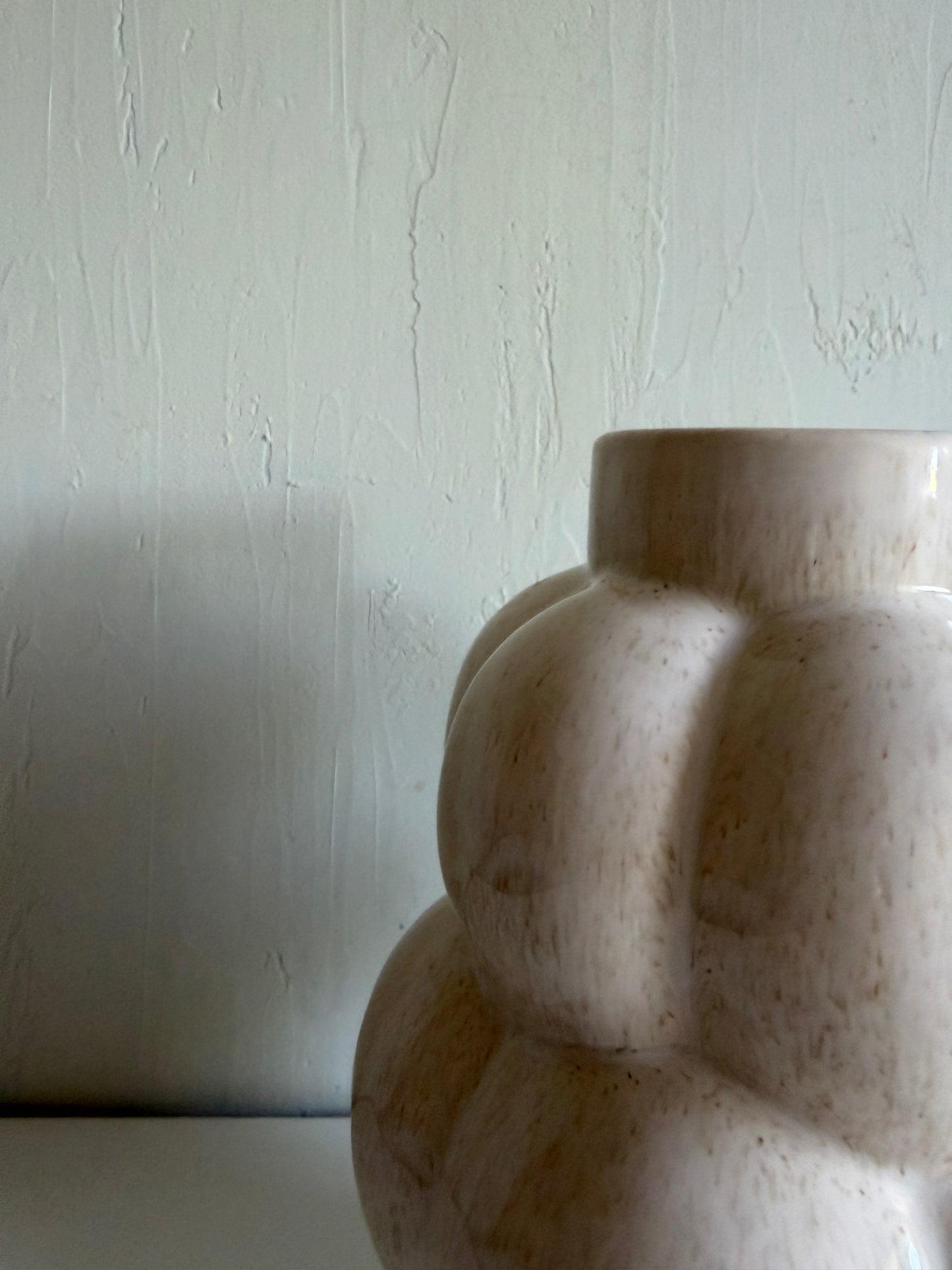 Vase | b a l l s