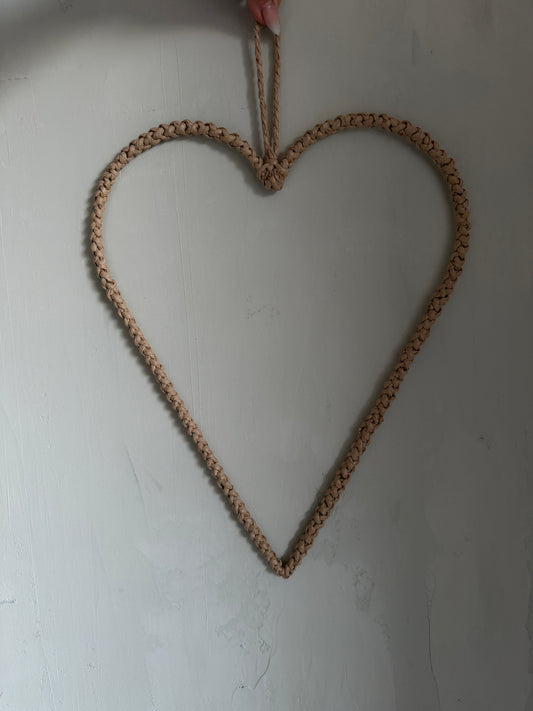 a.  b i g.   h e a r t.