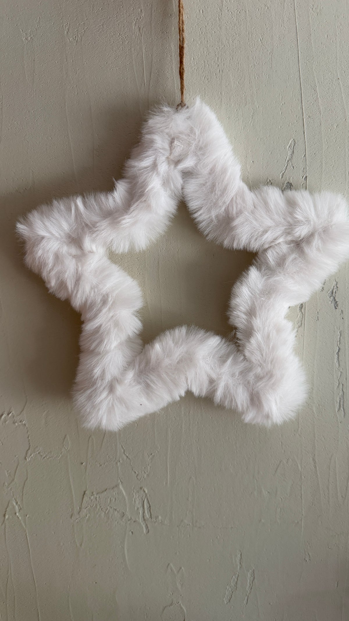 white|  fake fur star