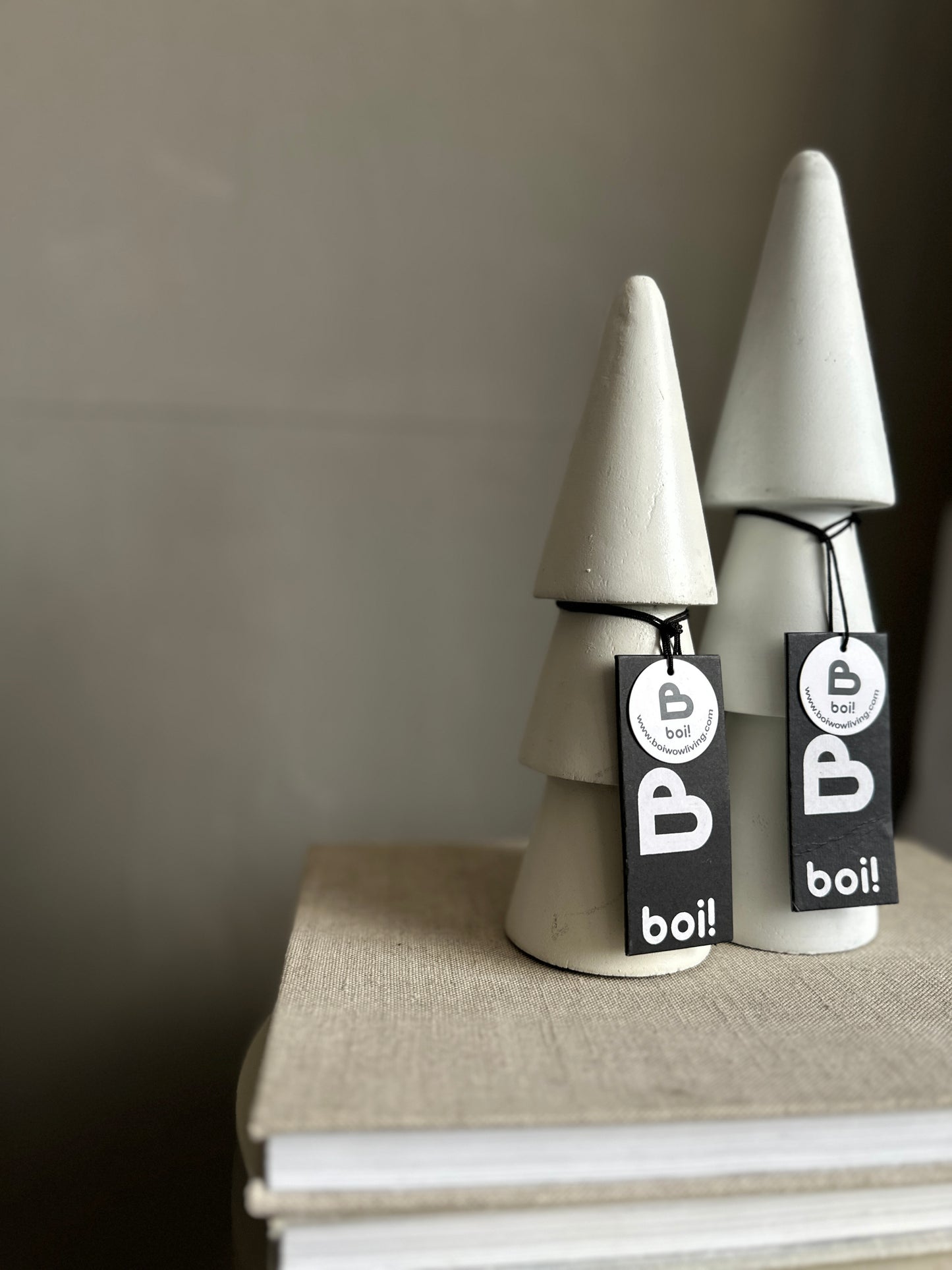 c h r i s t m a s.  tree