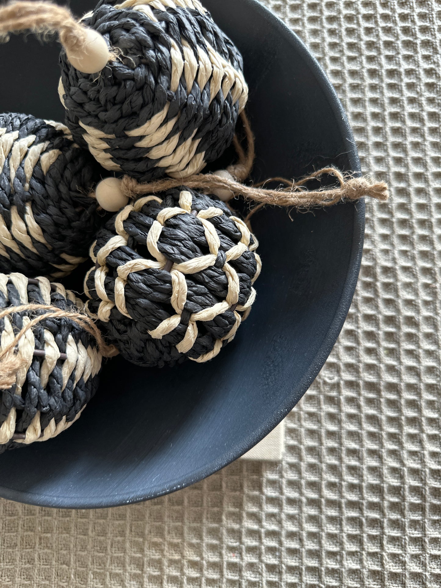 natural   -black christmas