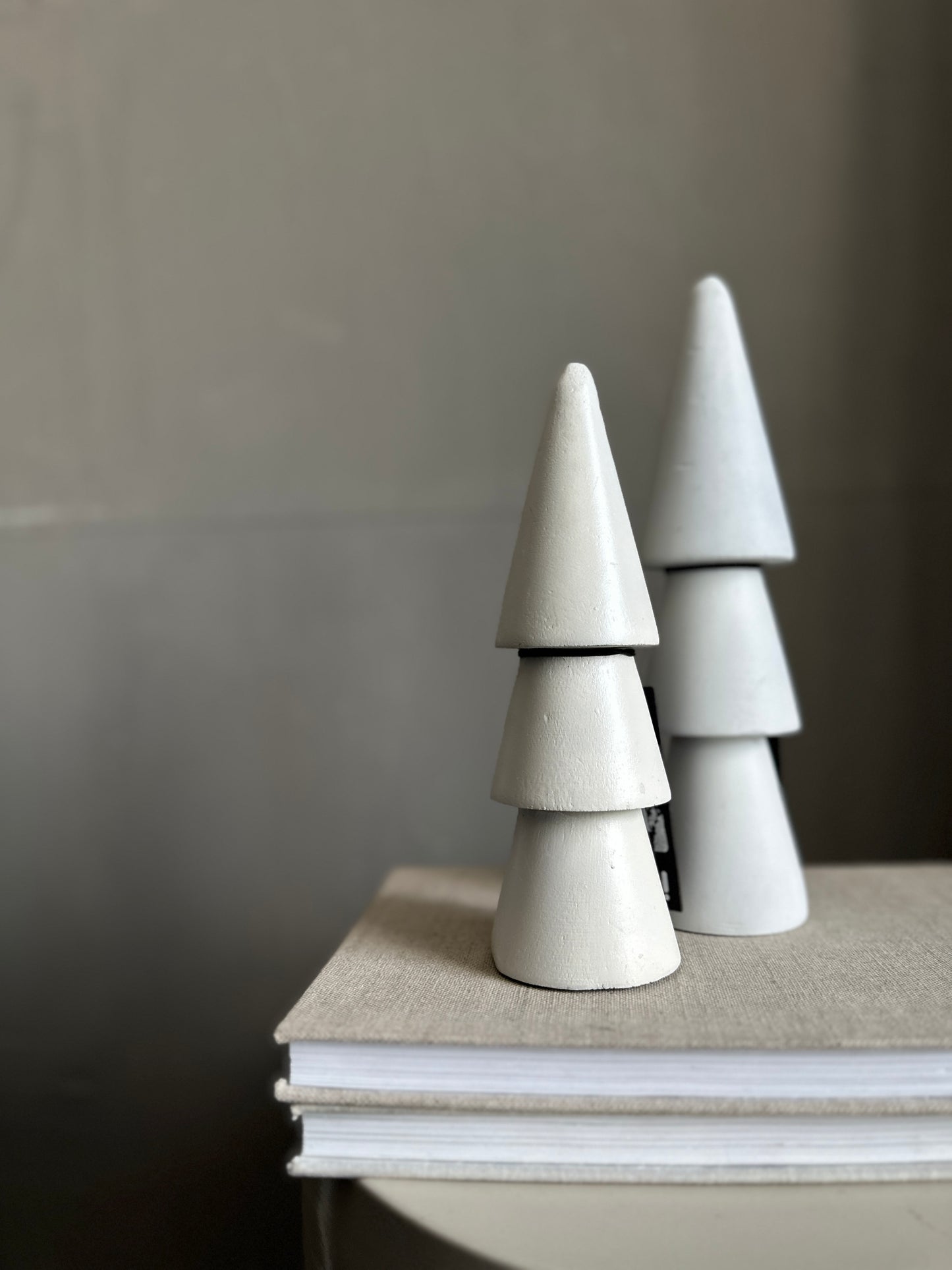 c h r i s t m a s.  tree