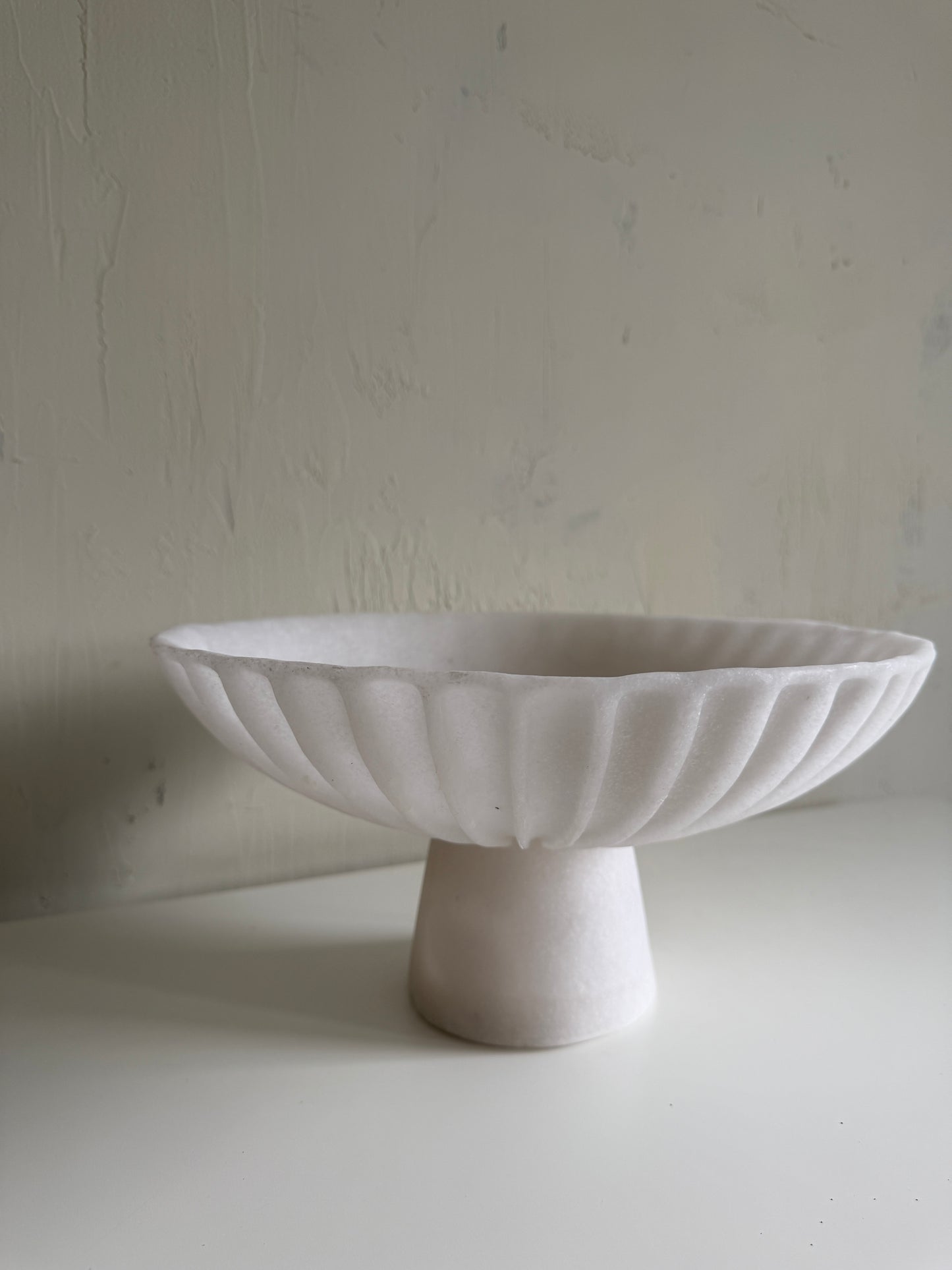 Candlestick white with dried flowers