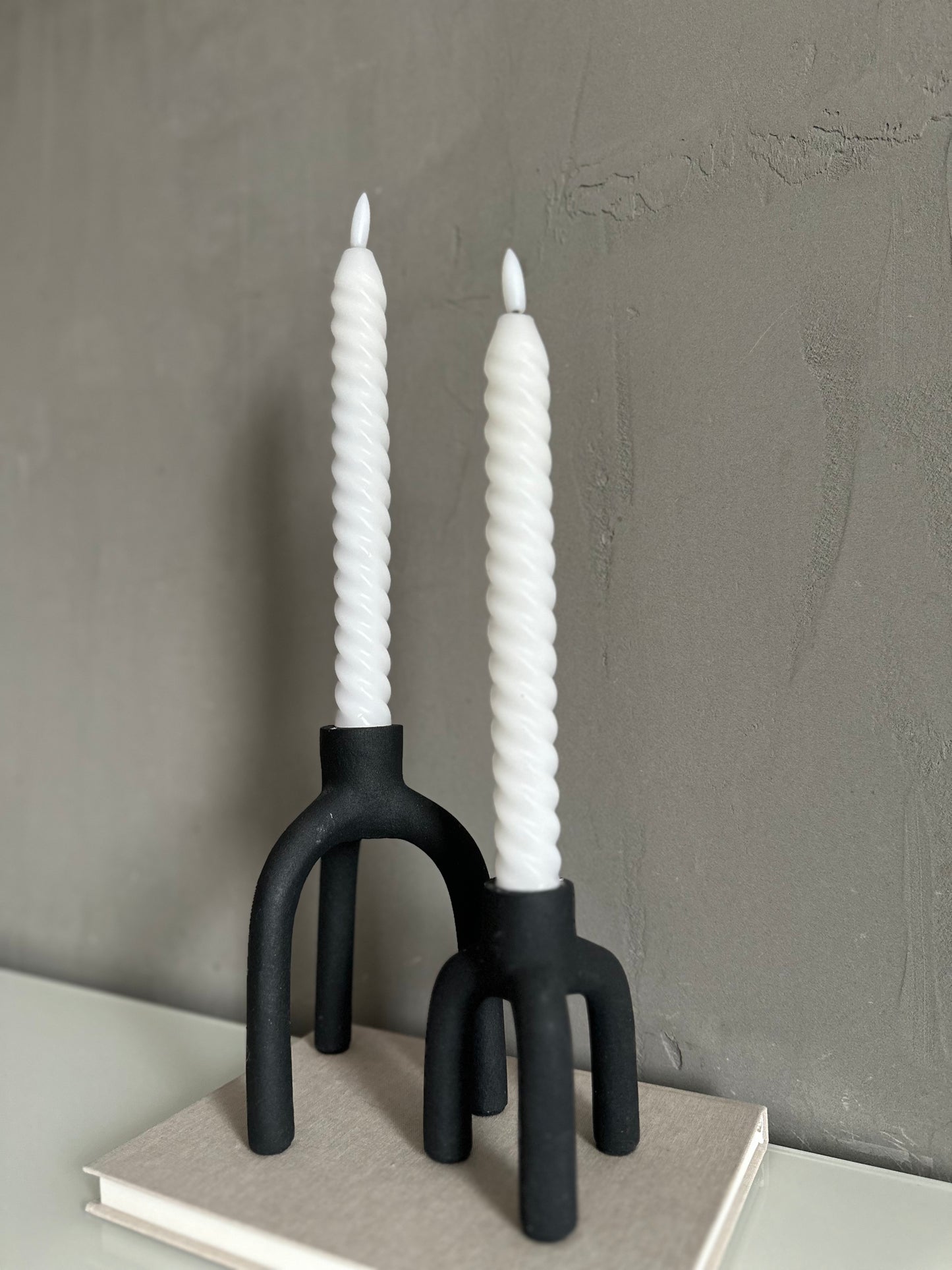 Kerzenständer-  black