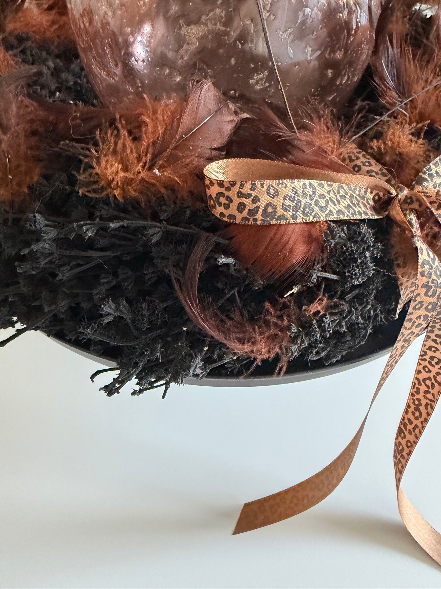 Candlestick white with dried flowers