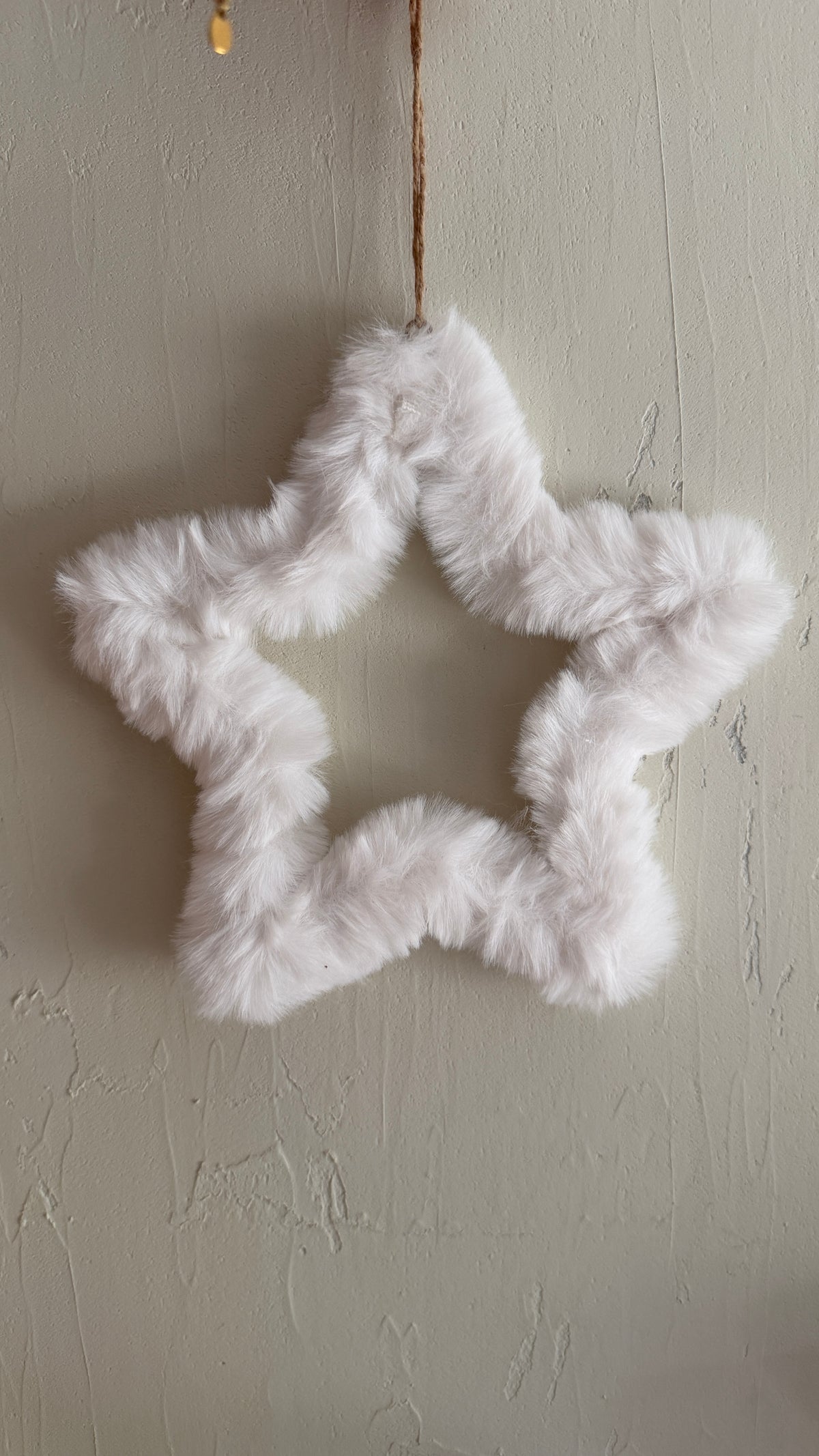 white|  fake fur star
