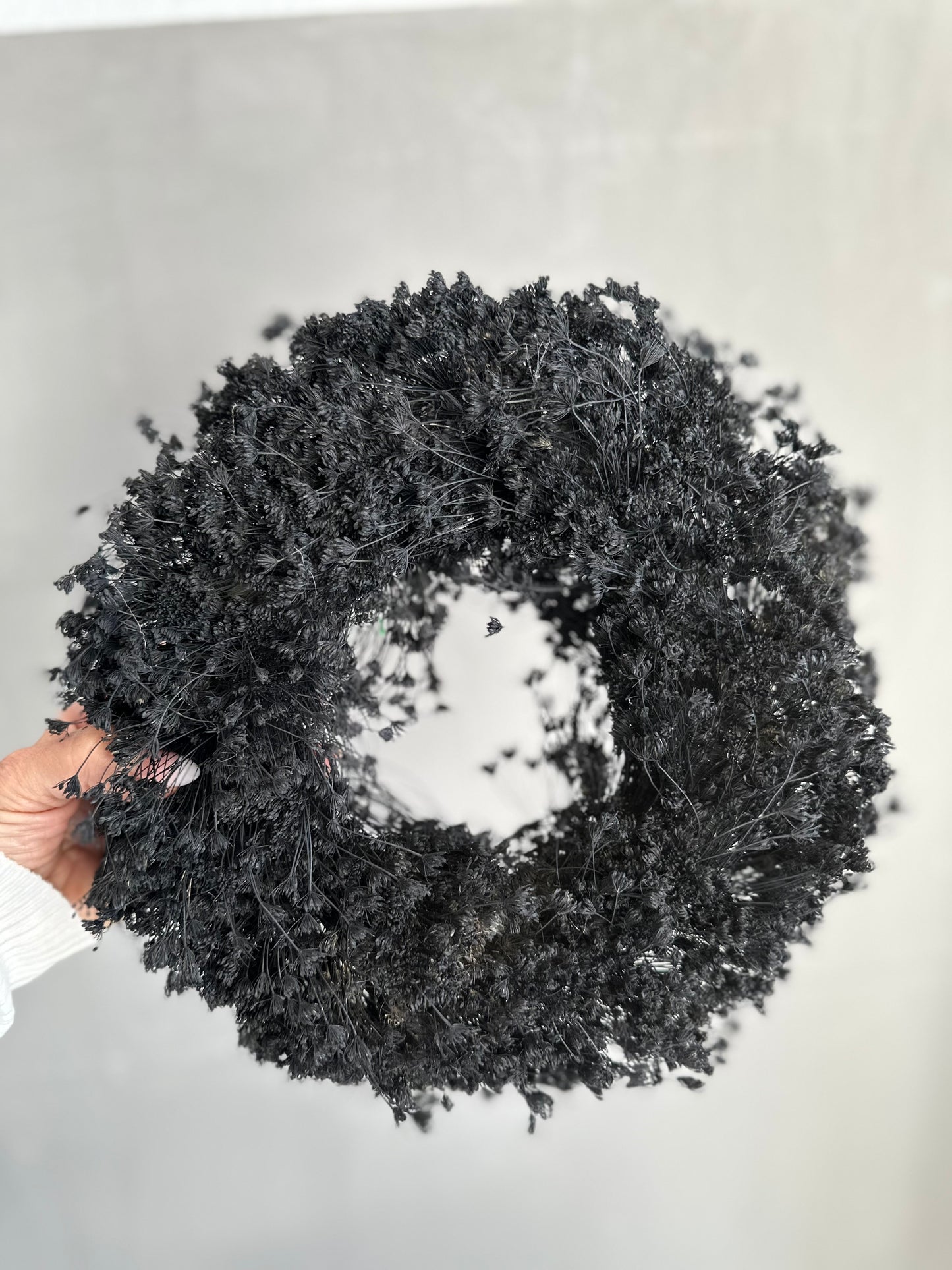 Wreath- black dill